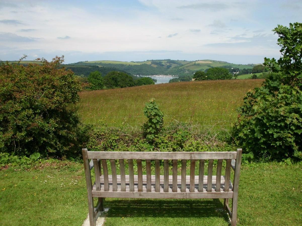 Villa Bumblebee à Dartmouth Extérieur photo
