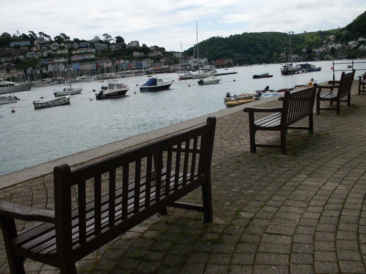 Villa Bumblebee à Dartmouth Extérieur photo